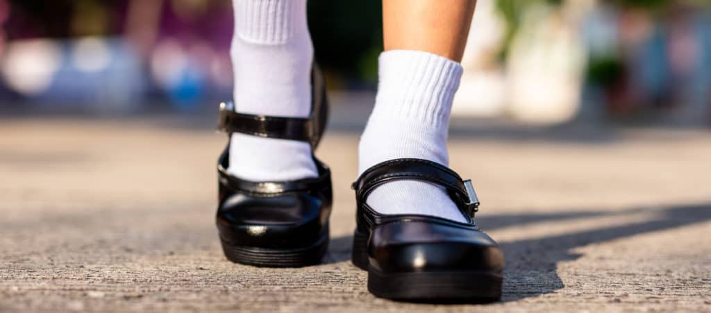 The Complete Guide To Buying Children’s School Shoes - Entire Podiatry